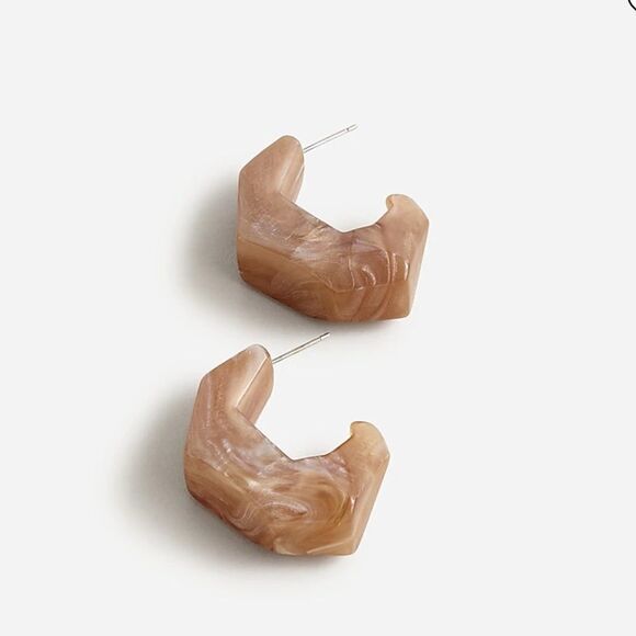 J. Crew Jewelry - NWT-J Crew Made-in-Italy acetate‎ dimensional hoop earrings.